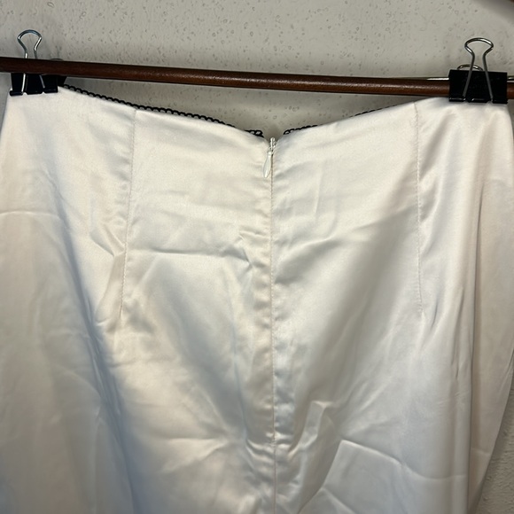 Commense | long cream, maxi skirt, pencil skirt, body con, size small - Picture 2 of 7